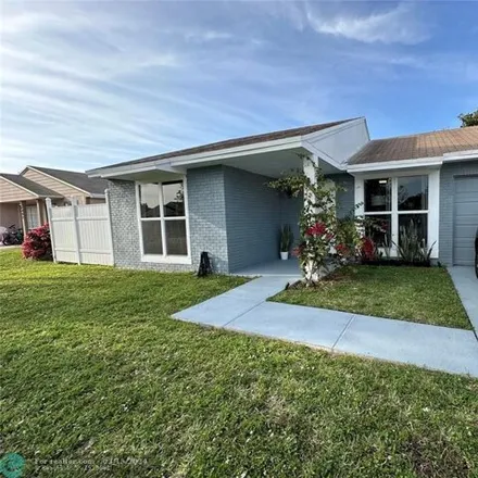 Rent this 2 bed house on 8395 Garden Gate Place in Palm Beach County, FL 33433