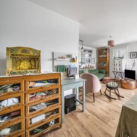 Image 2 - Cedar House, Londres, London, Tw9 - Apartment for sale