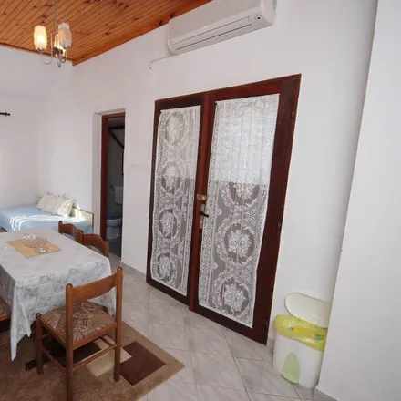Image 5 - 51556 Grad Cres, Croatia - Apartment for rent