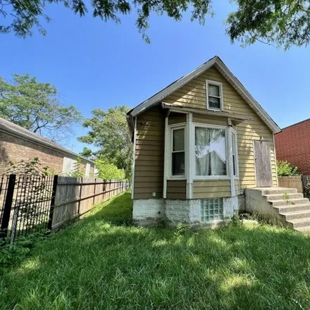 Buy this 4 bed house on 210 West 111th Street in Chicago, IL 60628