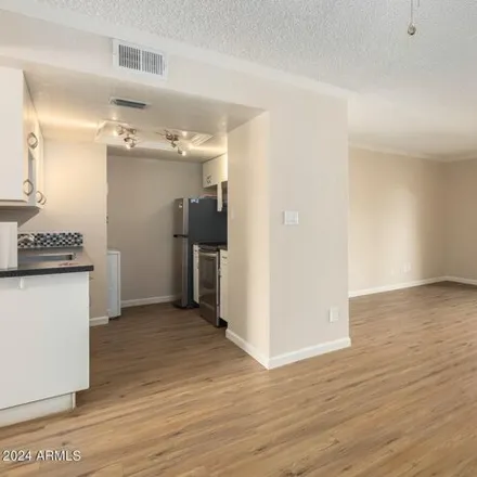 Image 7 - 1801 North 42nd Street, Phoenix, AZ 85008, USA - Apartment for rent
