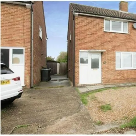 Rent this 3 bed duplex on Jassi Beauty in West Way, Luton
