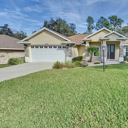 Buy this 3 bed house on 6341 North Whispering Oak Loop in Citrus County, FL 34465