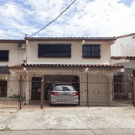 Buy this 4 bed house on Calle del Ipa in Pueblo Nuevo, 0818