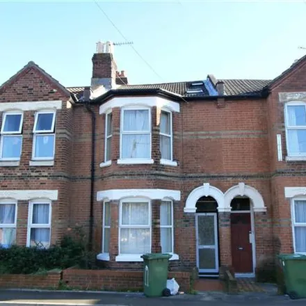 Rent this 5 bed apartment on 16 Livingstone Road in Bevois Mount, Southampton