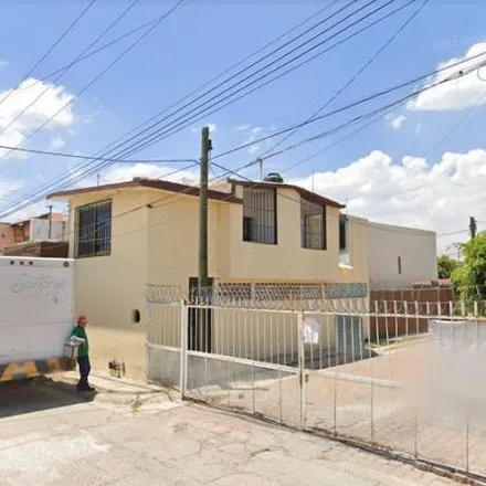 Buy this 3 bed house on Calle Fresno 300A in Progreso Industrial, 36750 Salamanca