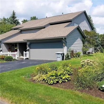 Image 1 - 447 Summerhaven Drive North, Manlius, Onondaga County, NY 13057, USA - Townhouse for rent