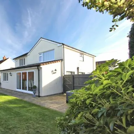 Buy this 4 bed house on 10 Strode Common in Alveston, BS35 3PJ