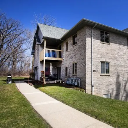 Buy this 3 bed condo on unnamed road in Franklin, WI