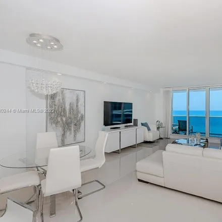 Rent this 1 bed condo on 1 Hotel South Beach in 24th Street, Miami Beach