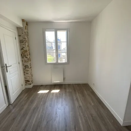 Image 2 - 75 Avenue Victor Hugo, 94600 Choisy-le-Roi, France - Apartment for rent