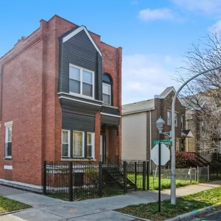 Buy this 4 bed house on 100-106 South Leavitt Street in Chicago, IL 60612