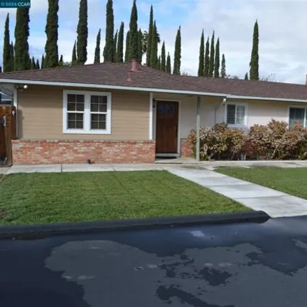 Buy this 3 bed house on 1898 Creekside Lane in Concord, CA 94521