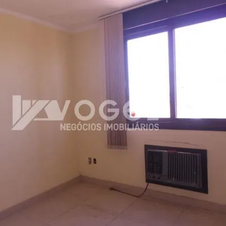 Buy this 2 bed apartment on Clínica Odontológica Oral Brasil São Leopoldo in Rua São João 941, Centro