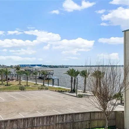 Buy this 2 bed condo on The Bay Patio in 3901 East NASA Parkway, El Lago