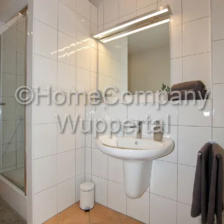 Image 5 - Siegesstraße 150, 42287 Wuppertal, Germany - Apartment for rent