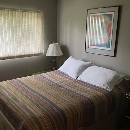 Rent this 2 bed condo on Walla Walla in WA, 99362