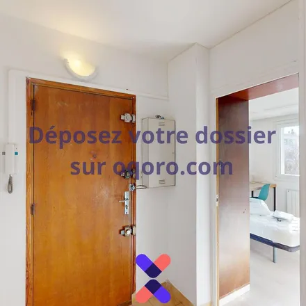 Image 2 - 15 Rue Émile Zola, 38400 Saint-Martin-d'Hères, France - Apartment for rent
