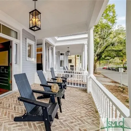 Image 2 - 987 Howard Street, Savannah, GA 31401, USA - House for sale