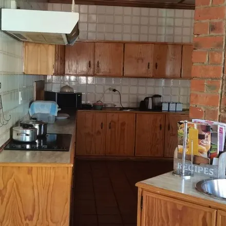 Rent this 4 bed apartment on Akasia Crescent in Jim Fouche Park, Welkom