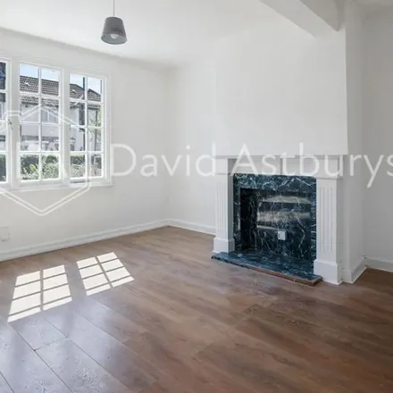 Rent this 4 bed apartment on Reynardson Road in London, N17 7JX