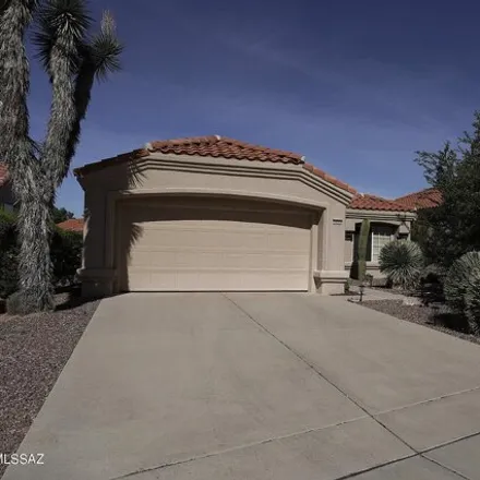 Rent this 2 bed house on 14273 North Trade Winds Way in Oro Valley, AZ 85755