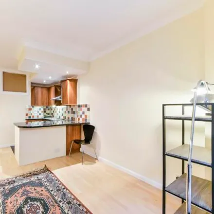 Image 4 - Russell Court, Camden, Great London, N/a - Loft for rent