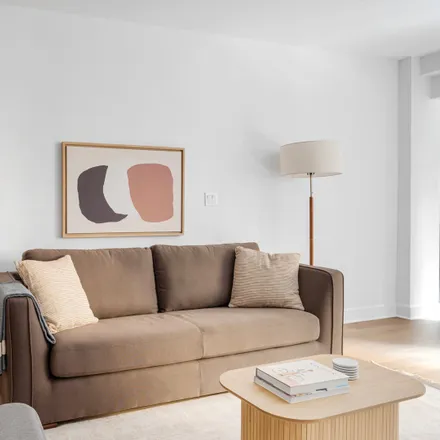 Rent this 1 bed apartment on 146 East 49th Street in New York, NY 10017