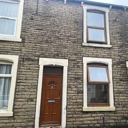 Image 1 - Forest Street, Burnley, BB11 2SA, United Kingdom - Townhouse for sale