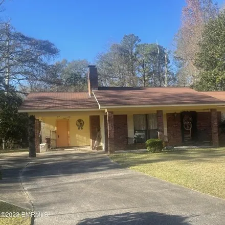 Buy this 2 bed house on 4998 28th Street in Meridian, MS 39307