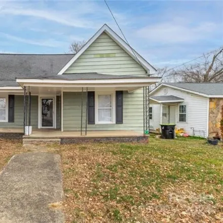 Buy this 6 bed house on 171 West Spencer Street in East Spencer, Rowan County