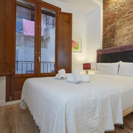Rent this 2 bed apartment on Carrer de l'Arc de Sant Agustí in 1B, 08001 Barcelona