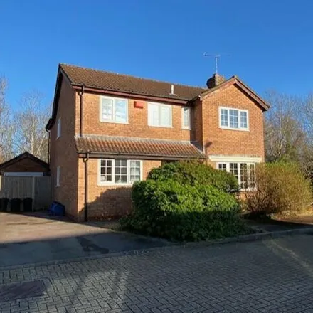 Buy this 4 bed house on Frome Close in Marchwood, SO40 4SL