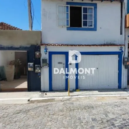 Buy this 2 bed house on Capela de São Benedito in Rua Maestro Clodomiro Guimarães de Oliveira, Ogiva