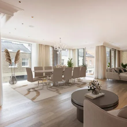 Buy this 5 bed apartment on Montrose House in Headfort Place, London