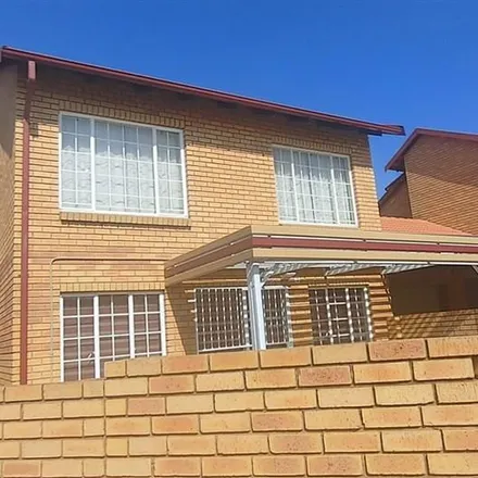 Image 2 - Gauteng Division of the High Court, Paul Kruger Street, Tshwane Ward 58, Pretoria, 0126, South Africa - Townhouse for rent