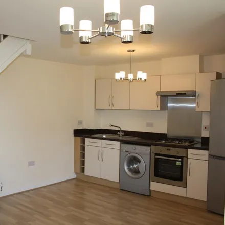Rent this 2 bed townhouse on Beckets Close in Grantham, NG31 7GE