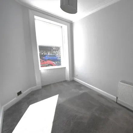 Image 9 - Dumbarton Academy, Crosslet Road, Dumbarton, G82 2AJ, United Kingdom - Apartment for rent