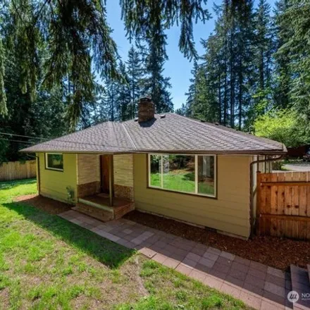 Buy this 3 bed house on 13405 Southeast 208th Street in Kent, WA 98042