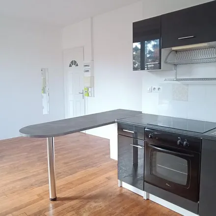 Rent this 2 bed apartment on 66 Rue de Longvic in 21000 Dijon, France