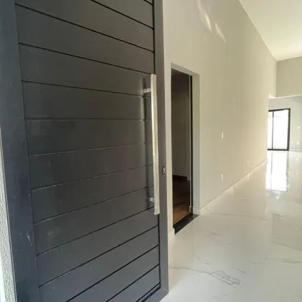 Buy this 3 bed house on Avenida Carlos Pedroso da Silva in Piracangaguá, Taubaté - SP