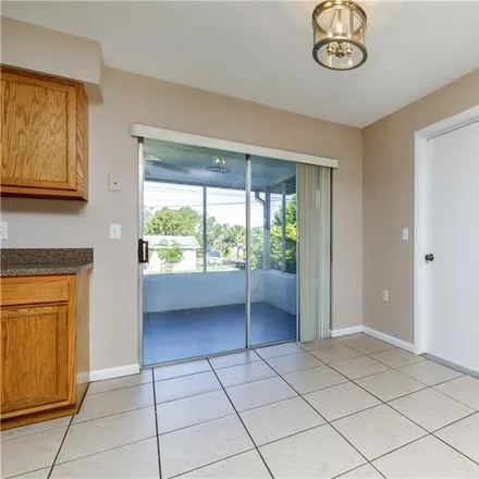 Image 7 - 304 South Jackson Street, Beverly Hills, Citrus County, FL 34465, USA - House for sale