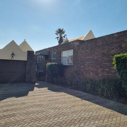 Rent this 2 bed townhouse on 86 Victoria Street in Gleneagles, Johannesburg