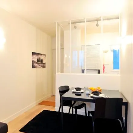 Image 2 - 63 Rue Greneta, 75002 Paris, France - Apartment for rent