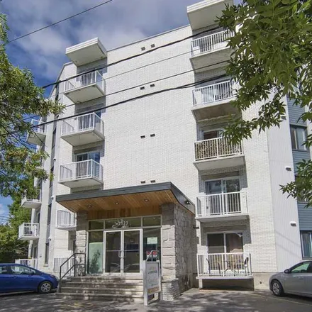 Rent this 2 bed apartment on 2117 18e Rue in Quebec, QC G1J 4R8