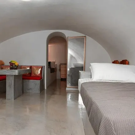 Rent this 1 bed apartment on Σκλήρης - Εμπόριο σιδήρου in Argos, Argolis Regional Unit