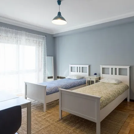 Rent this 3 bed apartment on Climaestore in Rua de Faria Guimarães 715, 4200-191 Porto
