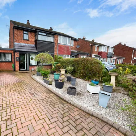 Buy this 3 bed duplex on Severn Road in Newchurch, Culcheth