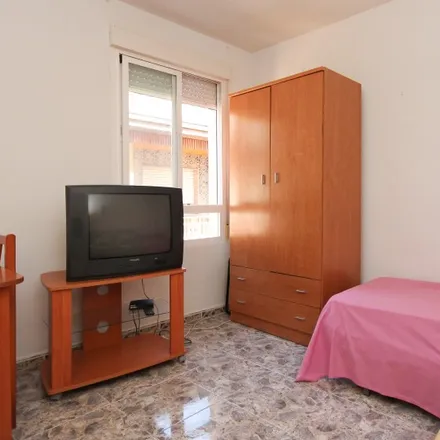 Rent this studio apartment on Eco Eco Shop in Calle Moral de la Magdalena, 37