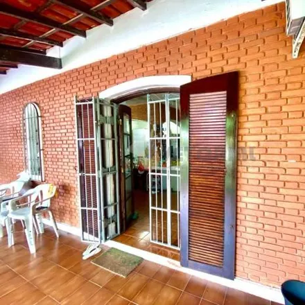 Buy this 3 bed house on Rua Guanandy in Jardim Casa Branca, Caraguatatuba - SP